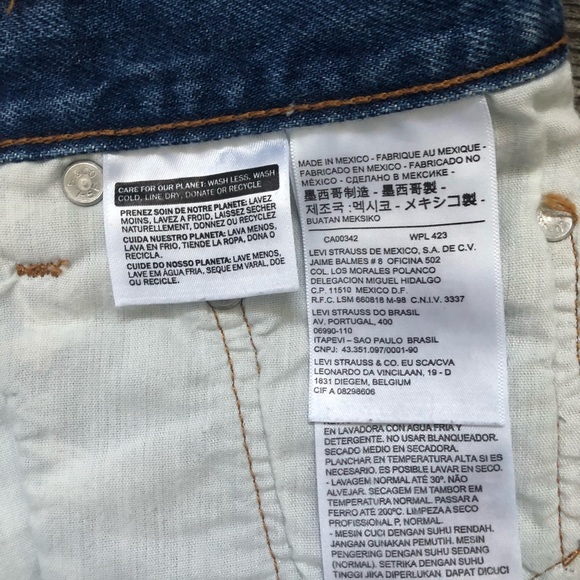 Levi’s 501 Cut Off Shorts in Sierra Oasis - Picture 6 of 7